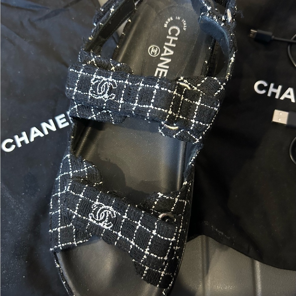 NEW Chanel Tweed Black & White Dad Sandals Size 41 Size 10 - Picture 2 of 9